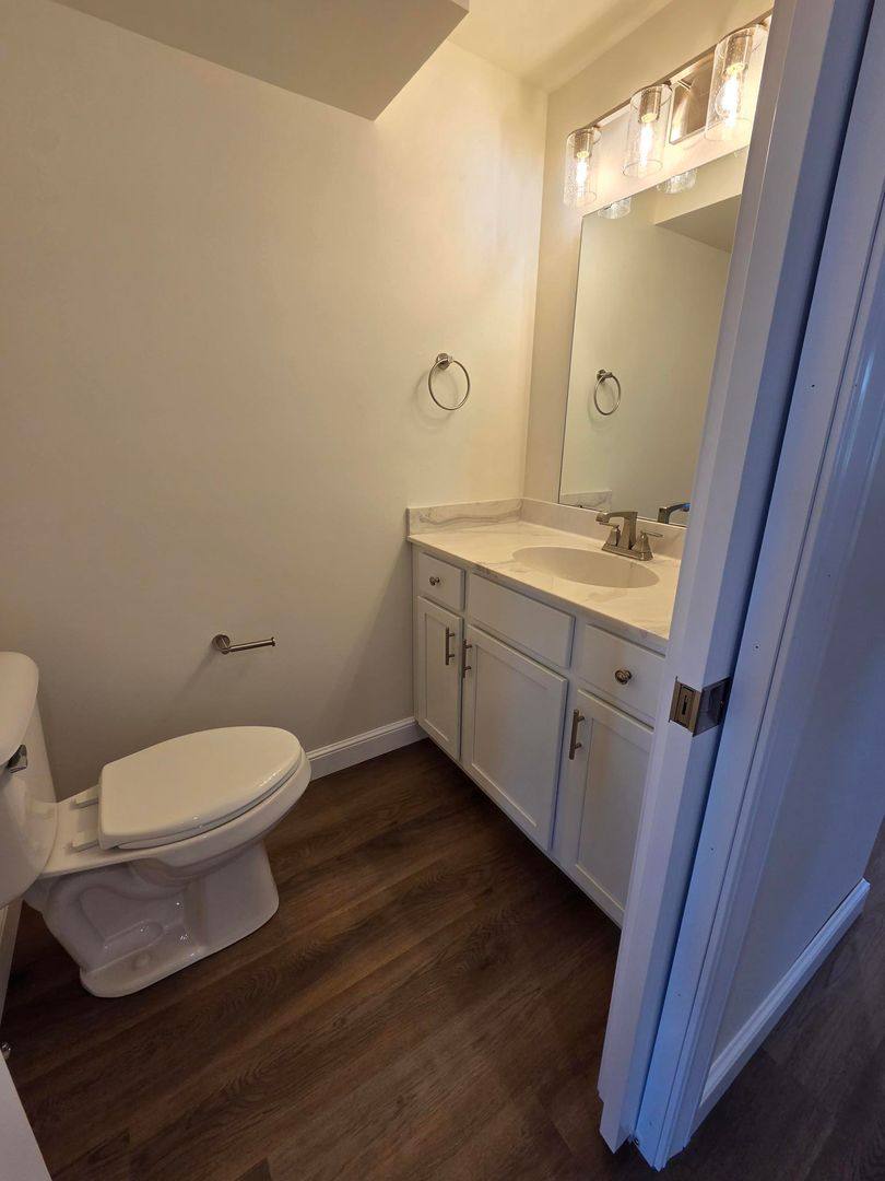 Apartment for rent at 43 W Main St, Jeromesville, OH 44840