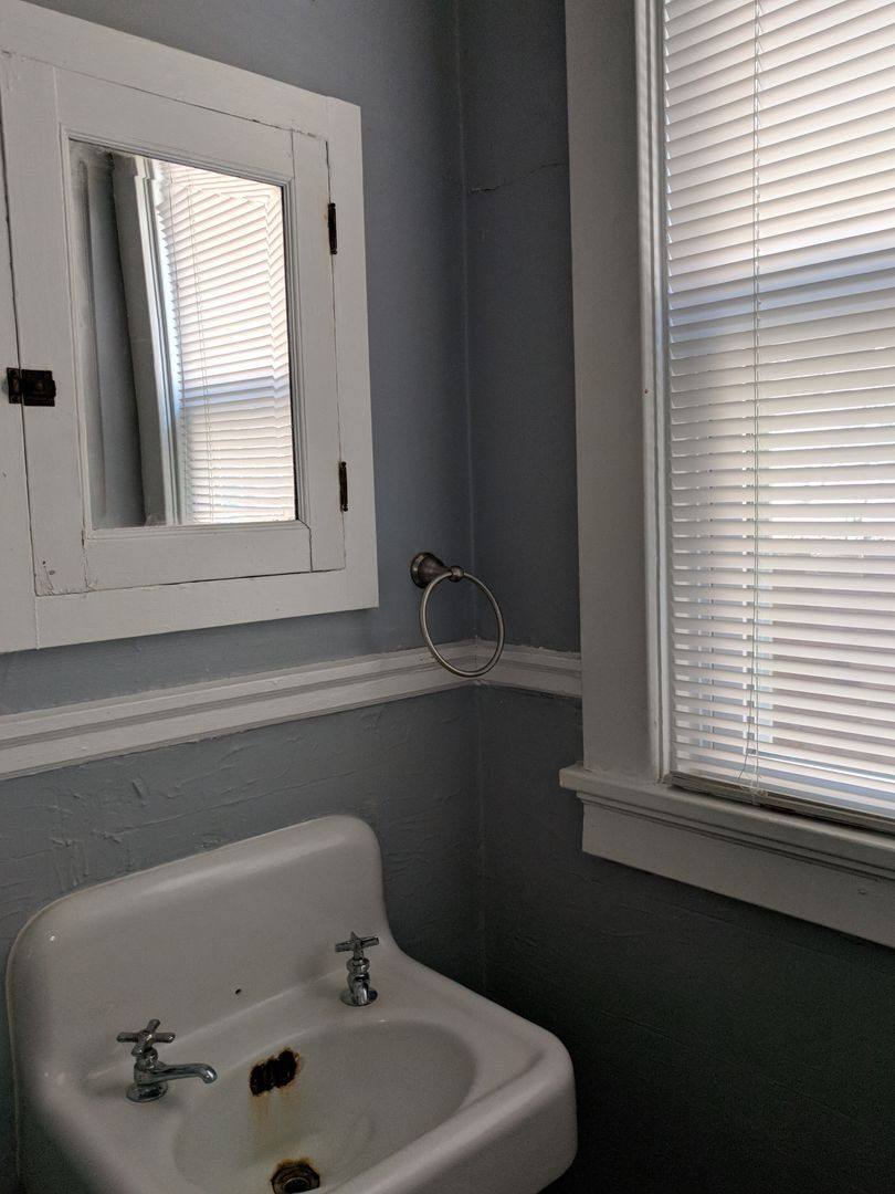 Apartment for rent at 118 S Colonial Ave, Richmond, VA 23221