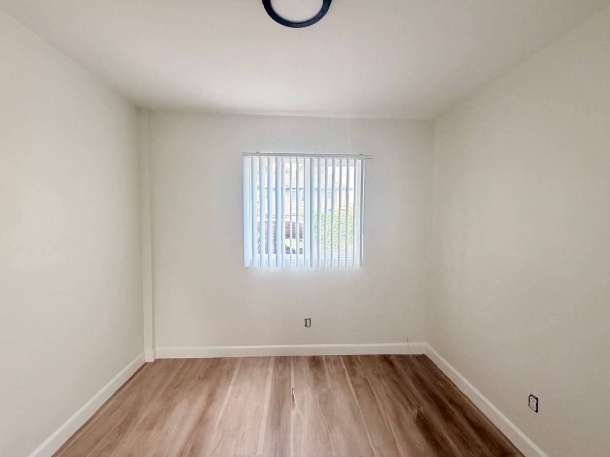 Apartment for rent at 1815 S Burlington Ave #6, Los Angeles, CA 90006