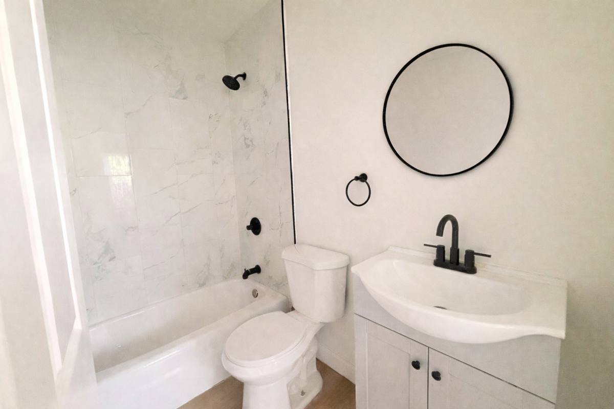 Apartment for rent at 1815 S Burlington Ave #6, Los Angeles, CA 90006