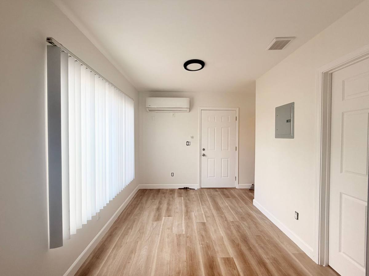 Apartment for rent at 1815 S Burlington Ave #6, Los Angeles, CA 90006