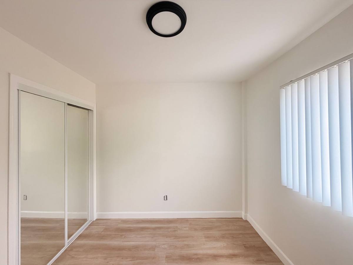 Apartment for rent at 1815 S Burlington Ave #6, Los Angeles, CA 90006