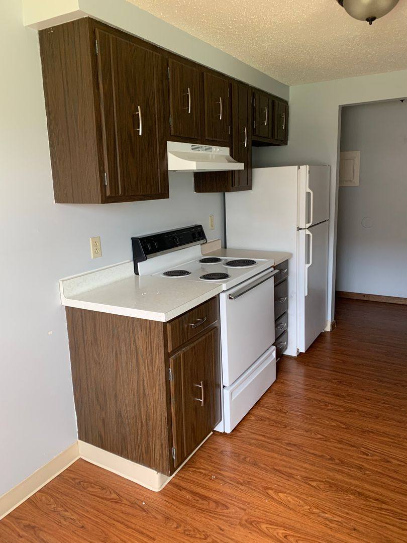 Apartment for rent at 6 Tudor Lane, Lockport, NY 14094