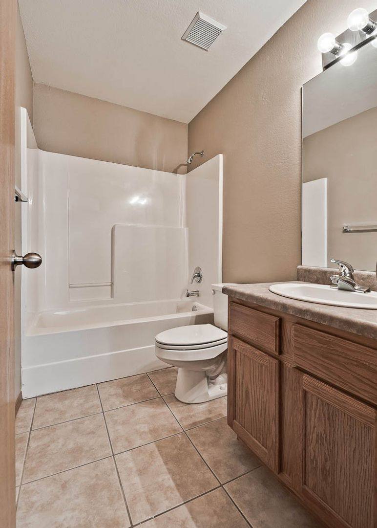 Apartment for rent at 2509 Meadow View, Fayetteville, AR 72704