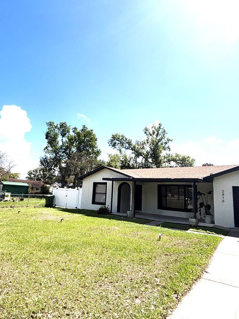 House for rent at 2416 Ave B SW, Winter Haven, FL 33880