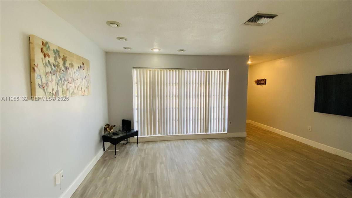 Apartment for rent at 6810 NW 28th St, Fort Lauderdale, FL 33313