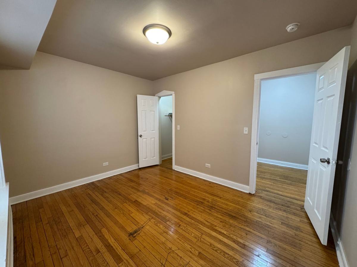 Apartment for rent at 4828-4830 W Adams St, Chicago, IL 60644
