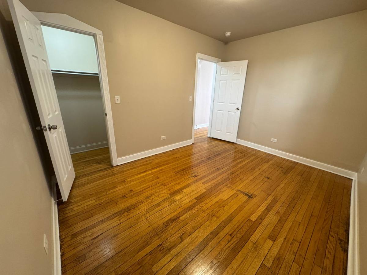 Apartment for rent at 4828-4830 W Adams St, Chicago, IL 60644