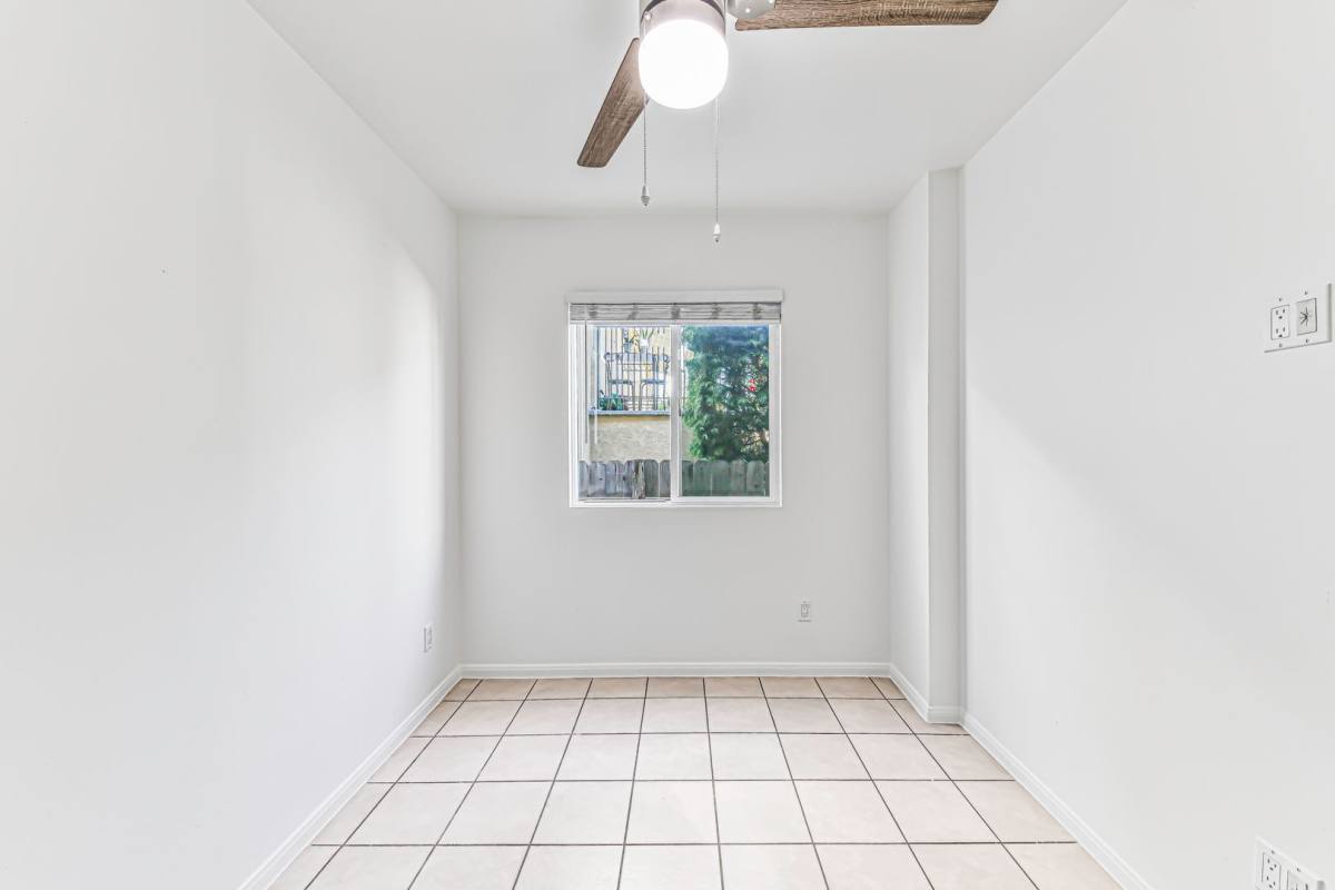 Apartment for rent at 319 Hermosa Ave, Long Beach, CA 90802