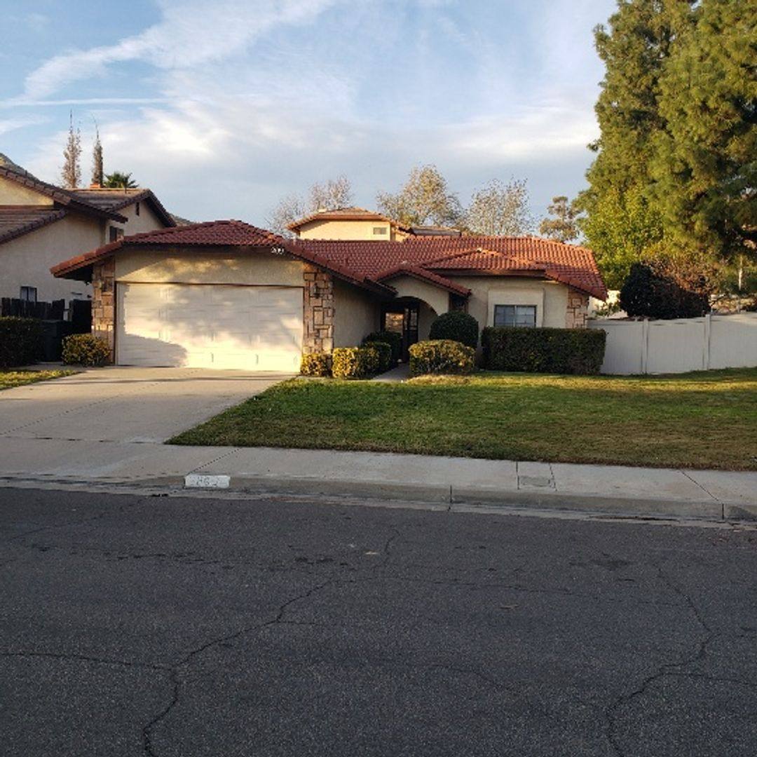 House for rent at 209 Deborah Court, Riverside, CA 92507