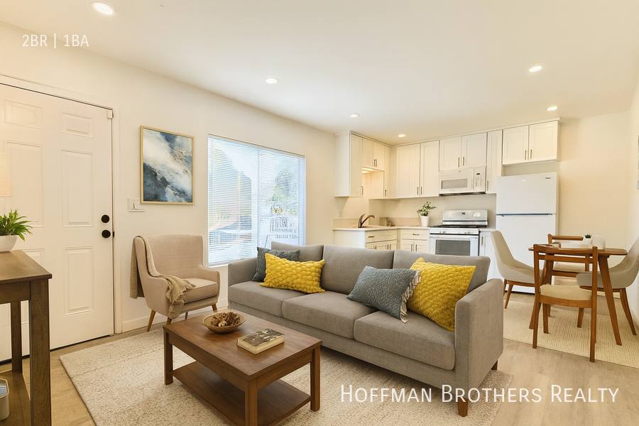 Apartment for rent at 1669 W Blvd, Los Angeles, CA 90019