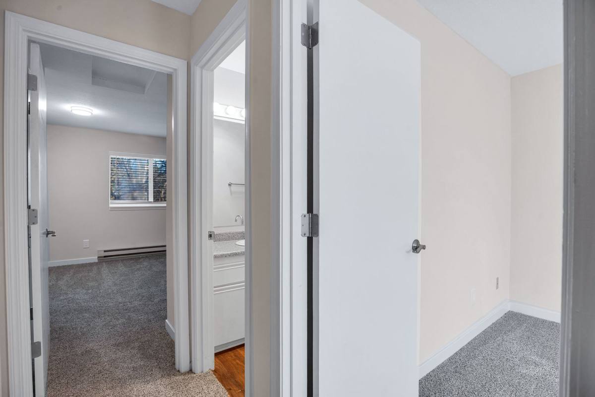 Townhouse for rent at 4380-4390 SE 122nd Ave, Portland, OR 97236