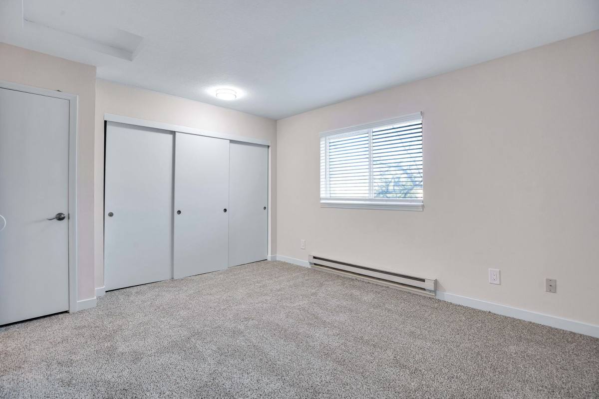 Townhouse for rent at 4380-4390 SE 122nd Ave, Portland, OR 97236