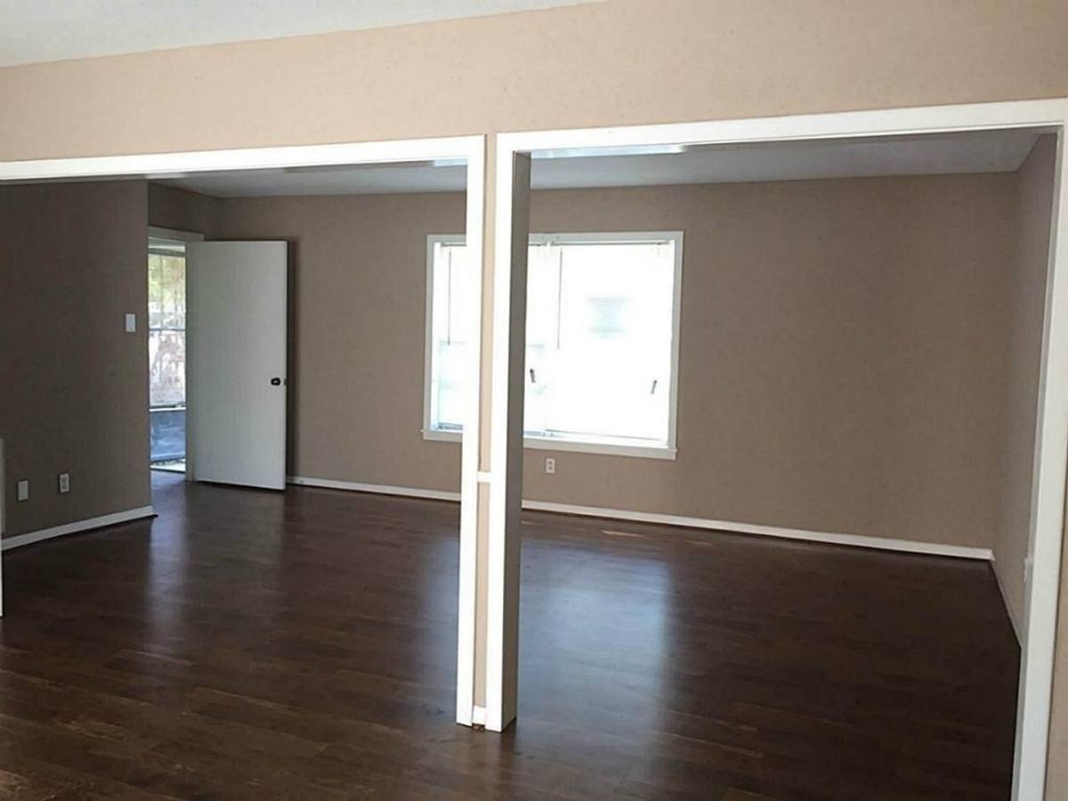 Apartment for rent at 8208 Ash Rd, Texas City, TX 77591