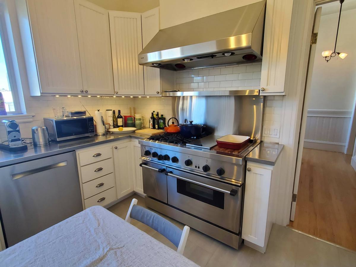 Condo for rent at 244 Diamond St, San Francisco, CA 94114