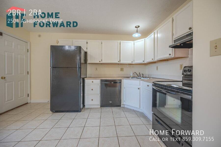 House for rent at 2504 Ashbrooke Dr, Lexington, KY 40513