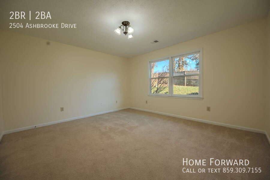 House for rent at 2504 Ashbrooke Dr, Lexington, KY 40513