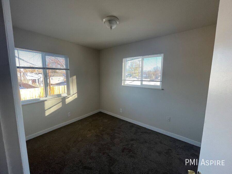 Apartment for rent at 2376 Emporia St, Aurora, CO 80010