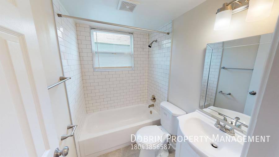 Apartment for rent at 1424 Winder St #1, Richmond, VA 23220