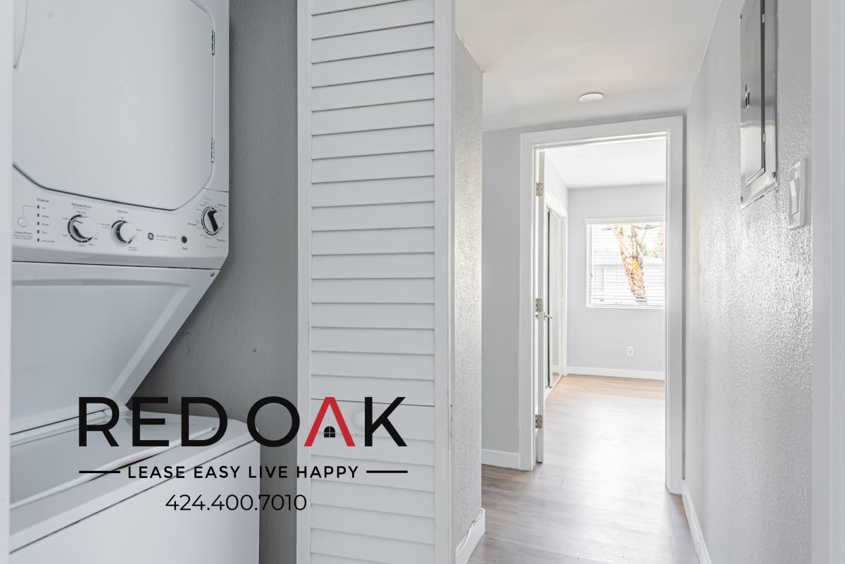 Condo for rent at 1942 S Garth Ave #4, Los Angeles, CA 90034
