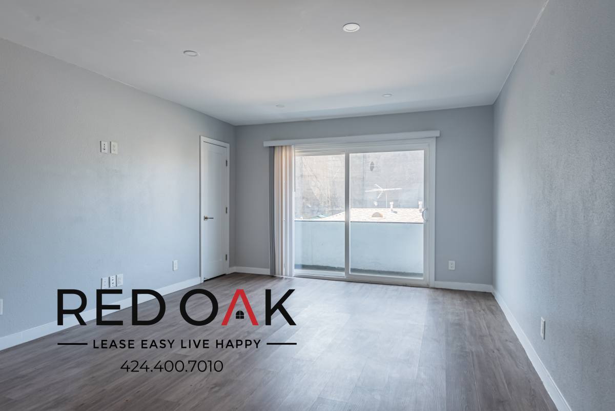 Condo for rent at 1942 S Garth Ave #4, Los Angeles, CA 90034