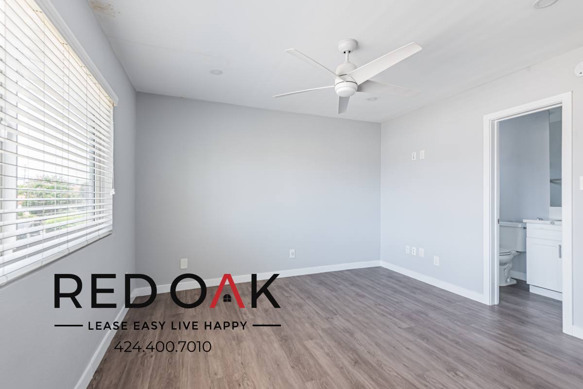 Condo for rent at 1942 S Garth Ave #4, Los Angeles, CA 90034