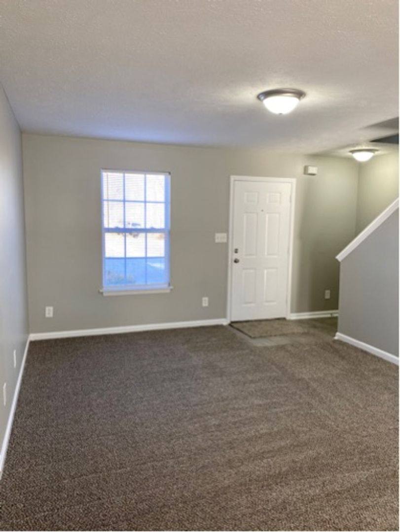 Apartment for rent at 1740 Baltimore Dr, Clarksville, TN 37043