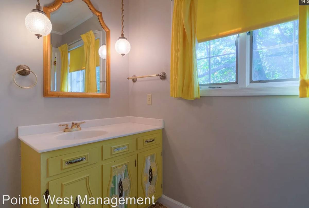 House for rent at 1602 Greenwood Dr, Blacksburg, VA 24060