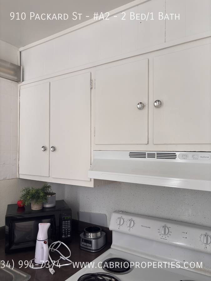 Apartment for rent at 910 Packard St #A2, Ann Arbor, MI 48104