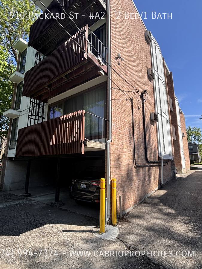 Apartment for rent at 910 Packard St #A2, Ann Arbor, MI 48104