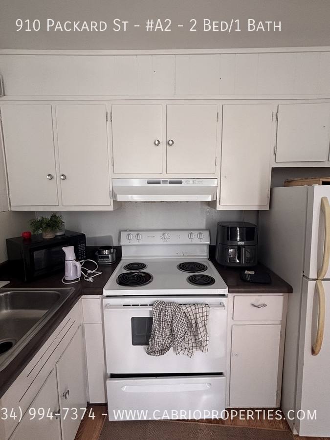 Apartment for rent at 910 Packard St #A2, Ann Arbor, MI 48104