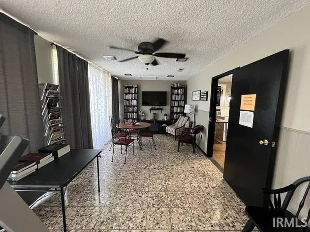 Condo for rent at 1100 Erie Ave, Evansville, IN 47715