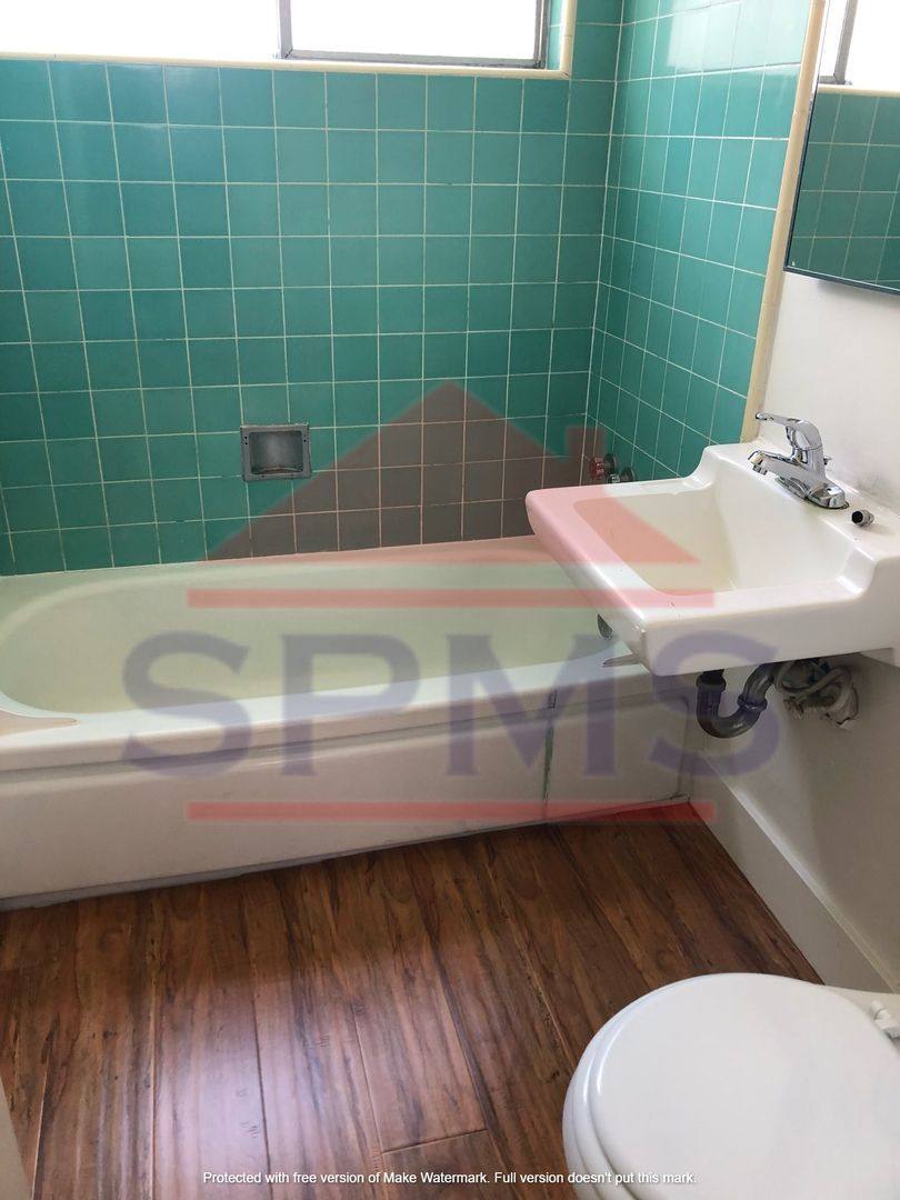 Apartment for rent at 800 18th St, Sacramento, CA 95811