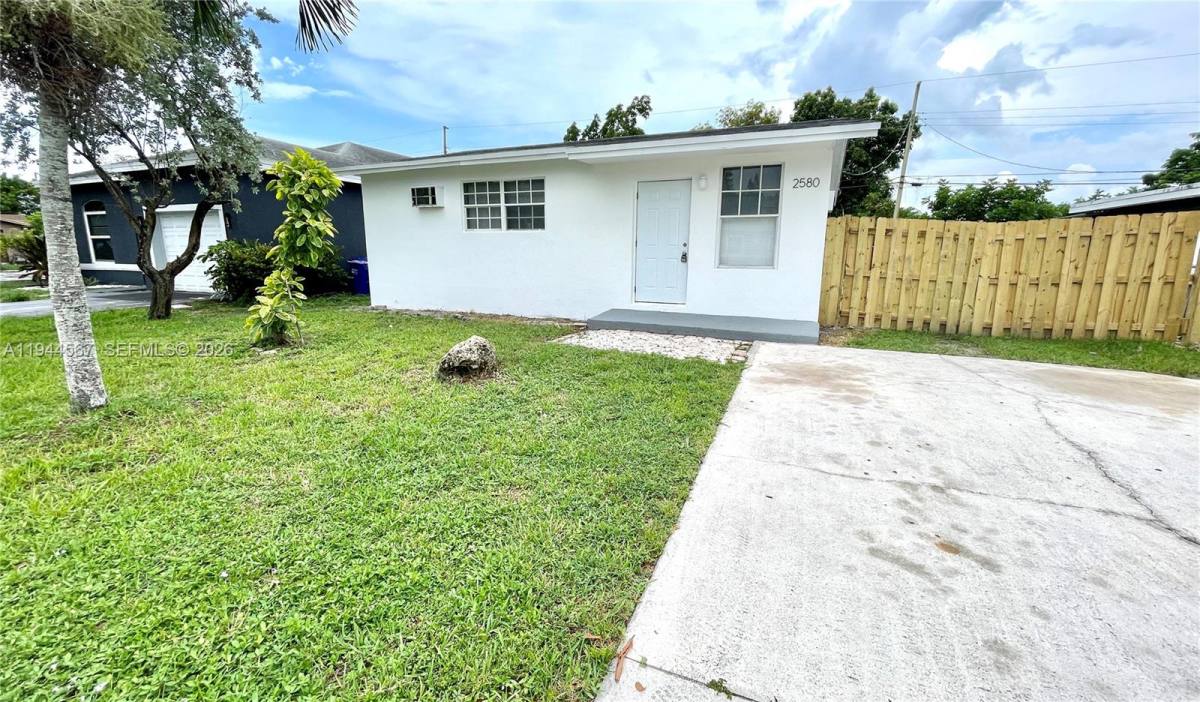 Apartment for rent at 2580 NW 4th Court, Pompano Beach, FL 33069