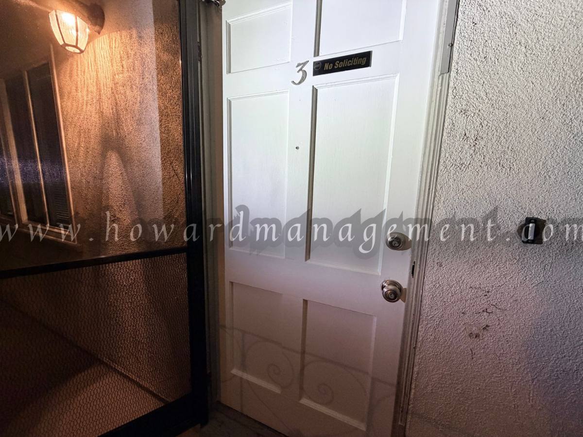 Apartment for rent at 5317 Auckland Ave, North Hollywood, CA 91601