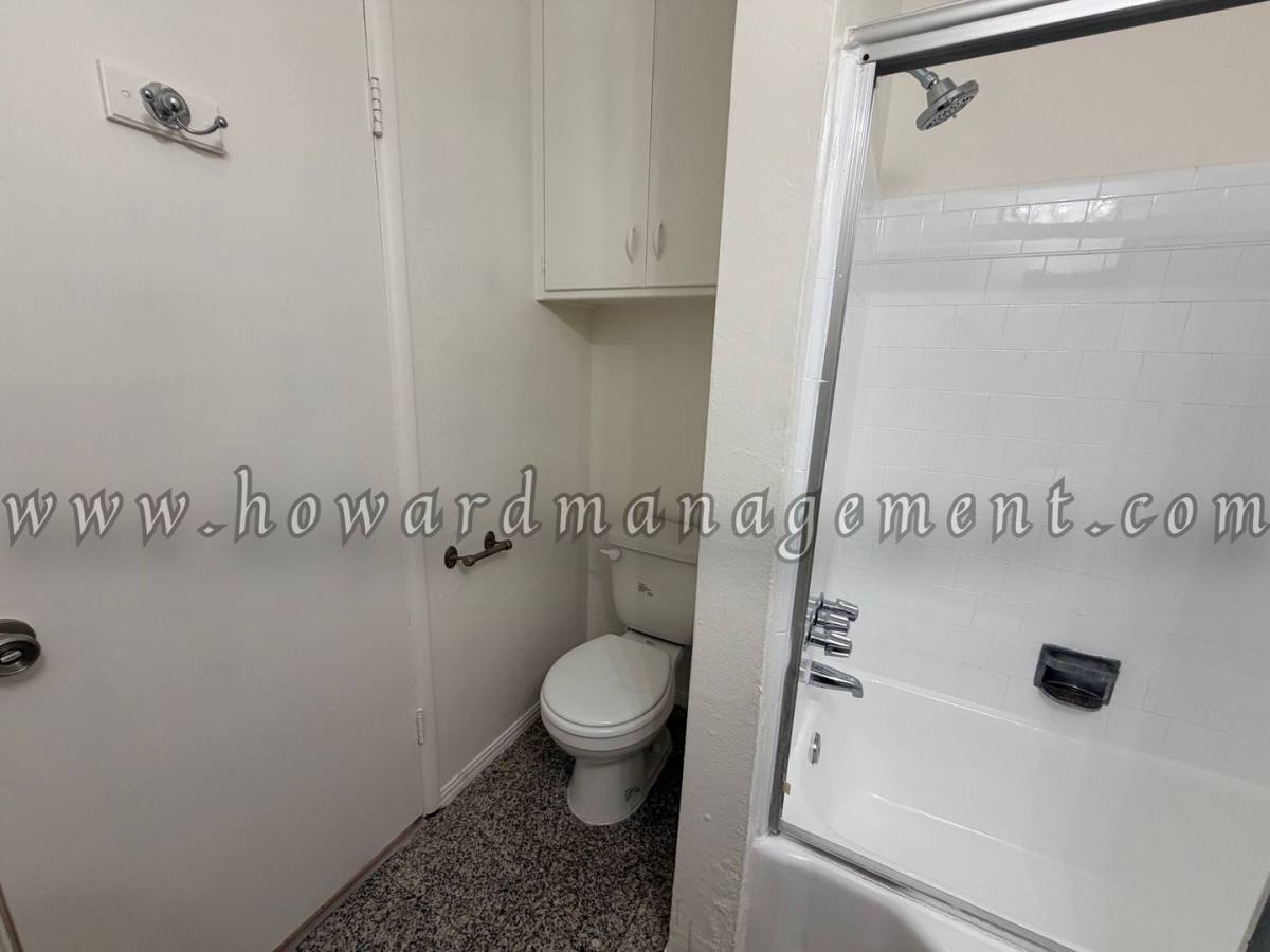 Apartment for rent at 5317 Auckland Ave, North Hollywood, CA 91601