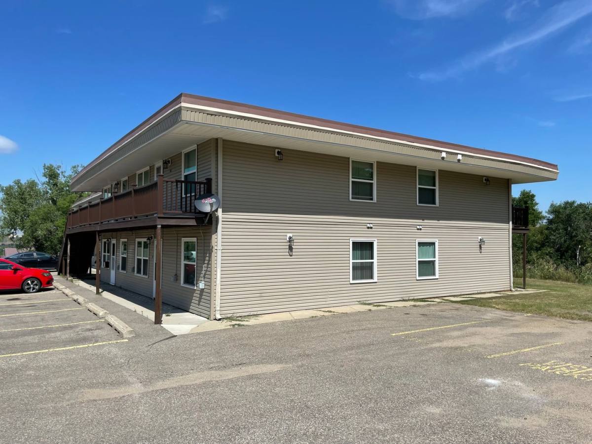 Apartment for rent at 505 4th St SW, Minot, ND 58701