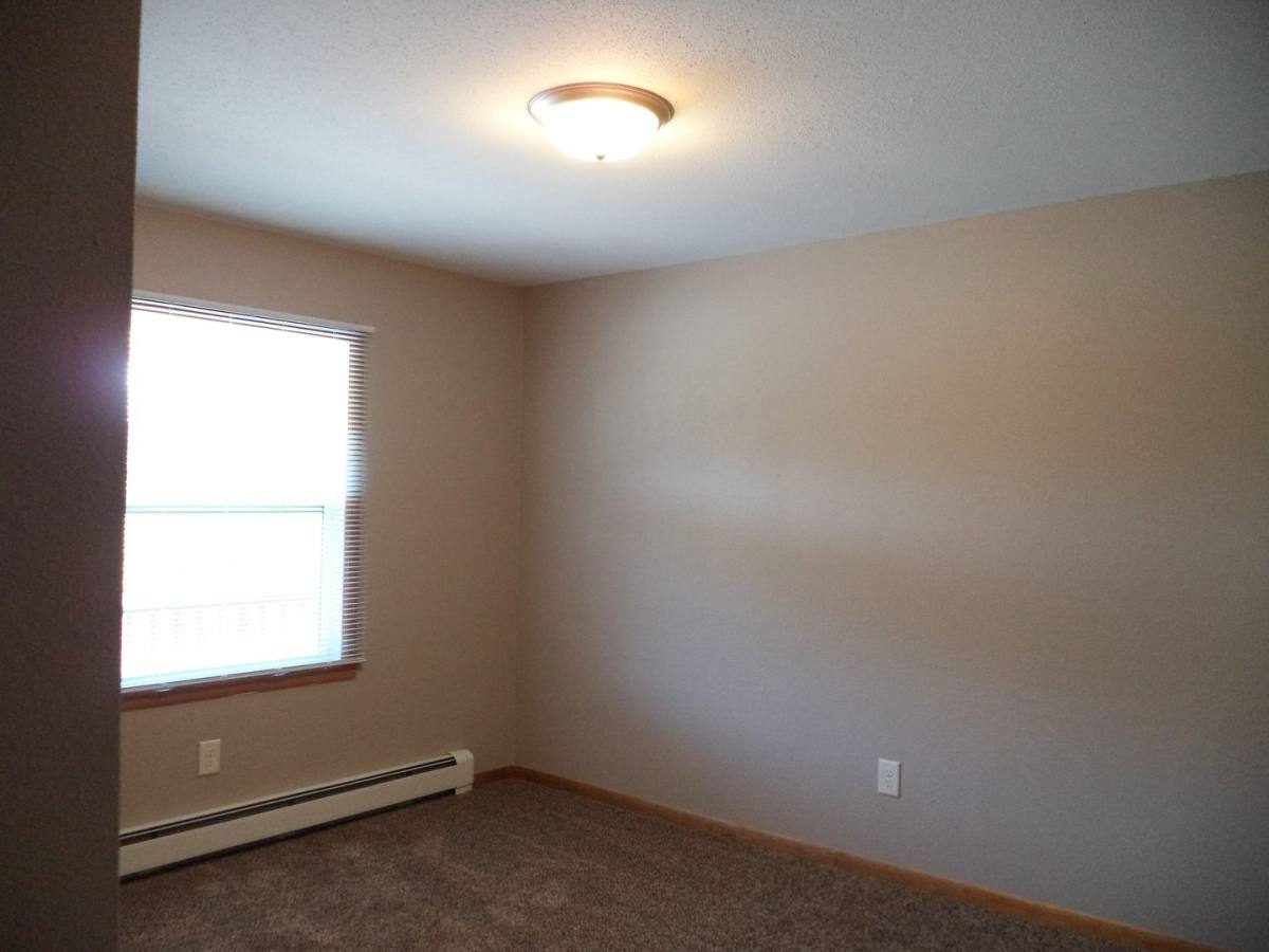 Apartment for rent at 505 4th St SW, Minot, ND 58701