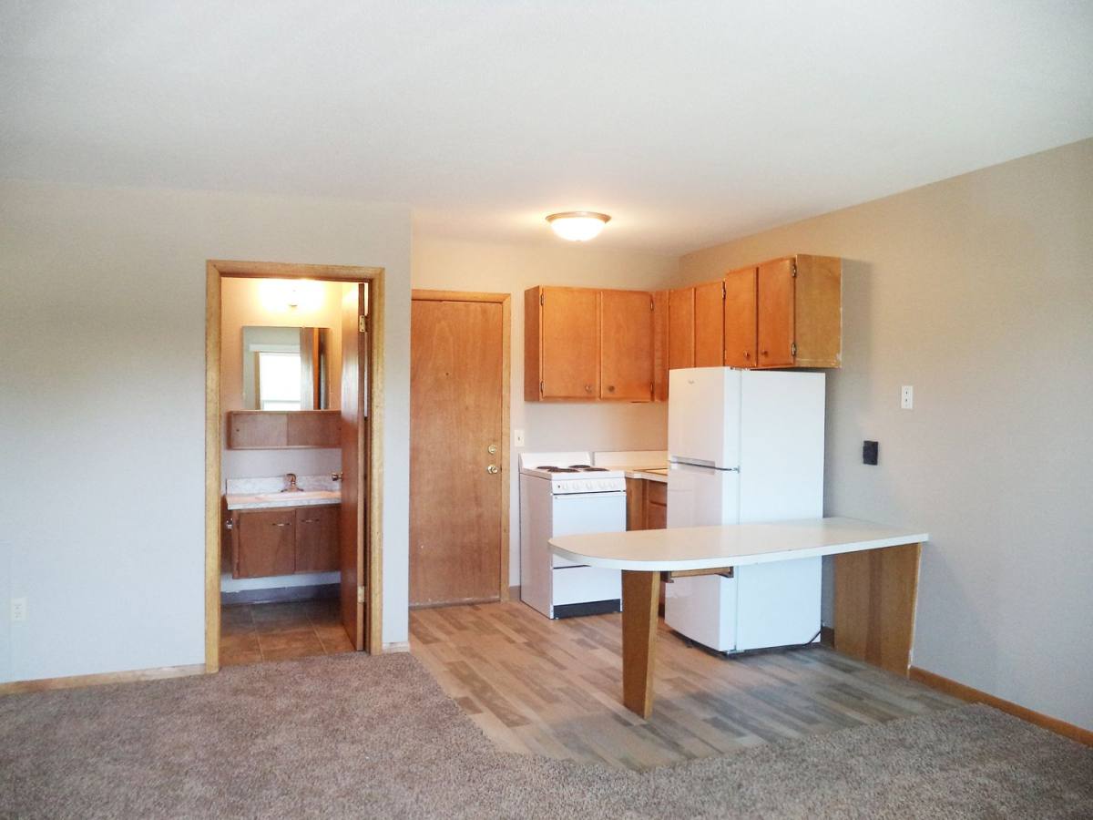 Apartment for rent at 505 4th St SW, Minot, ND 58701