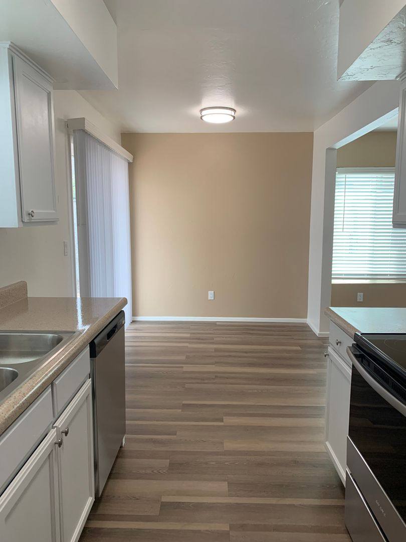 Townhouse for rent at 336 E Limberlost #1, Tucson, AZ 85705
