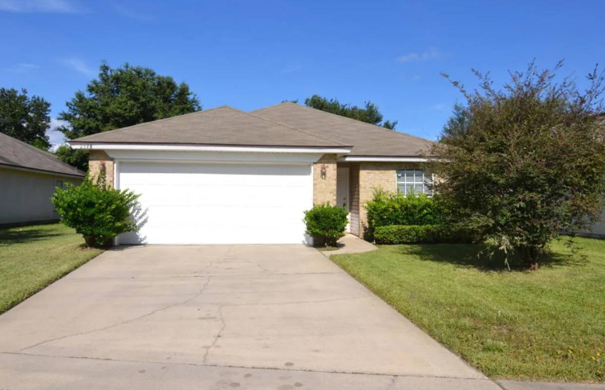 House for rent at 2578 Carson Oaks Dr, Jacksonville, FL 32221