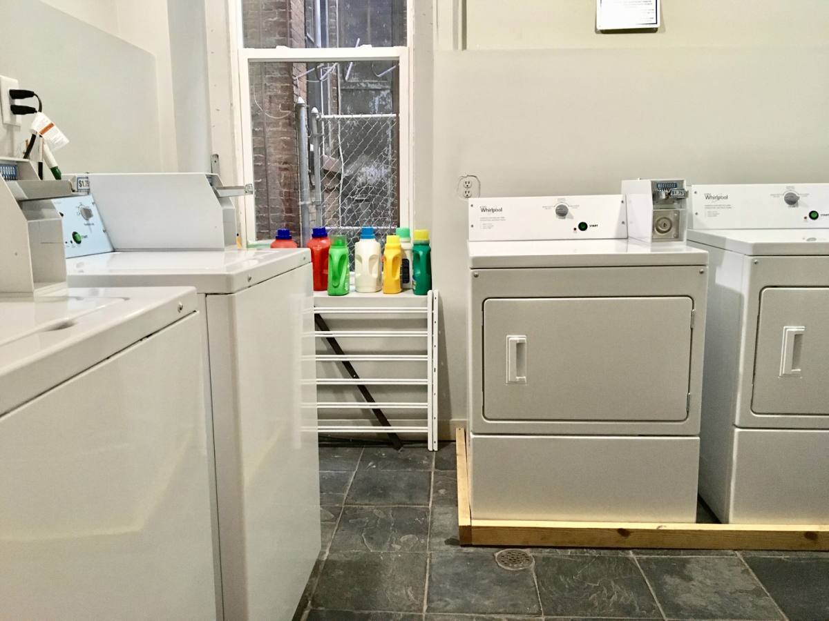 Apartment for rent at 914 N Charles St, Baltimore, MD 21201