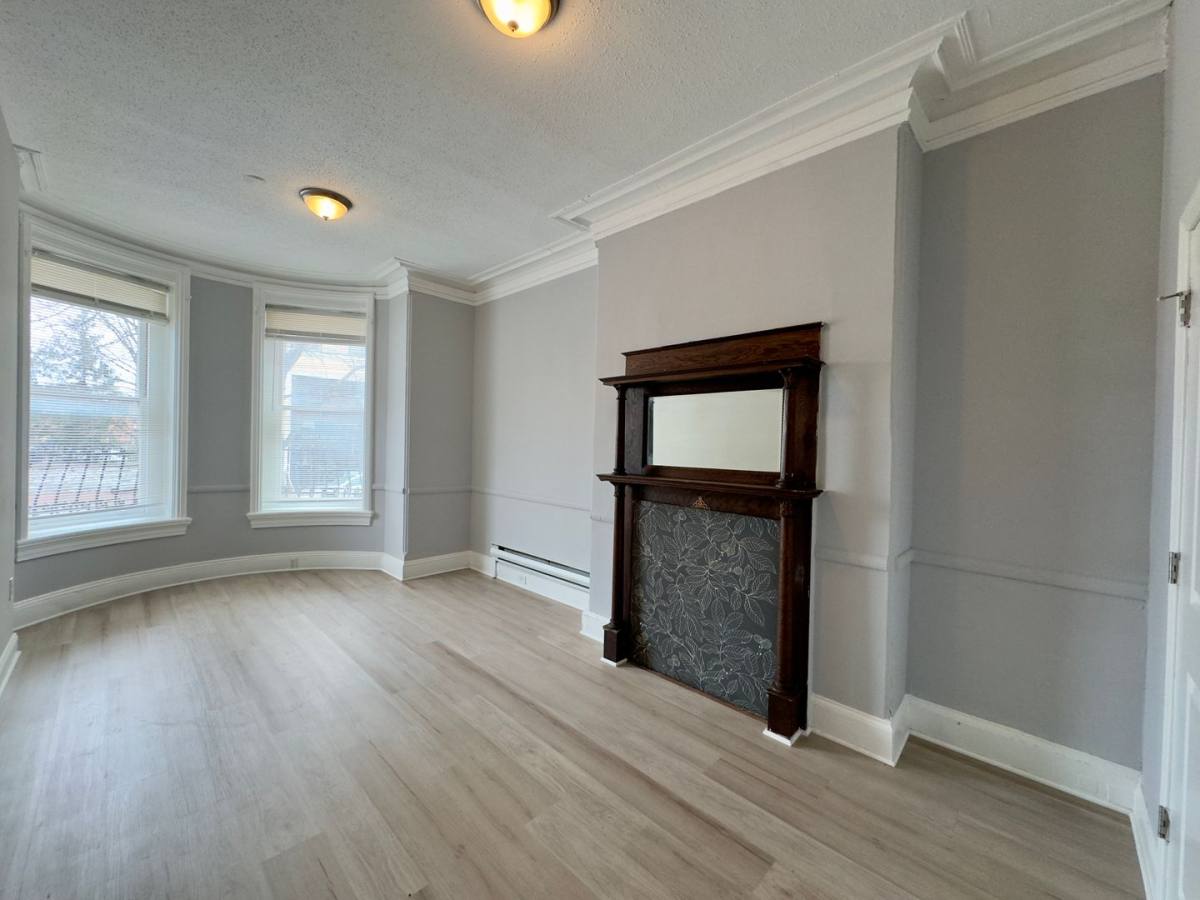 Apartment for rent at 914 N Charles St, Baltimore, MD 21201