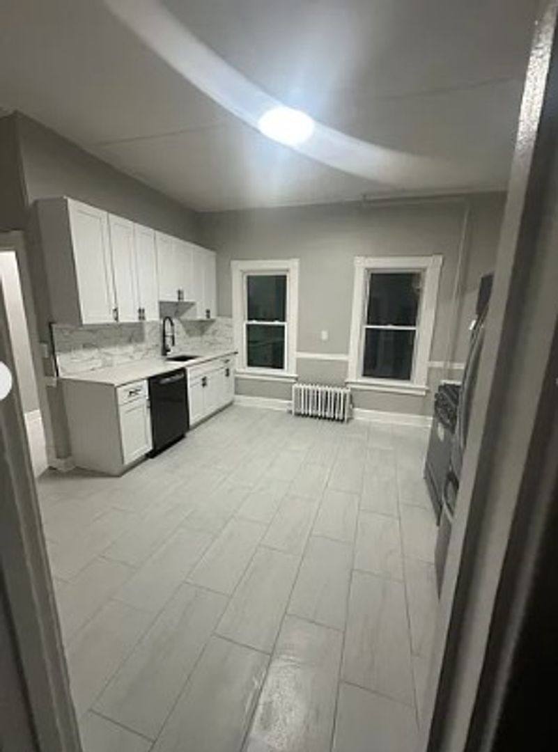 Apartment for rent at 1068 Broad St, Meriden, CT 06450