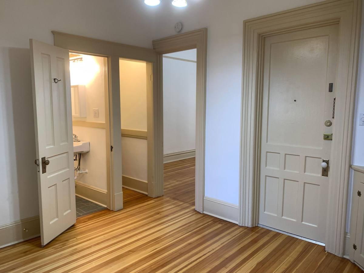 Apartment for rent at 292 Lark St, Albany, NY 12210