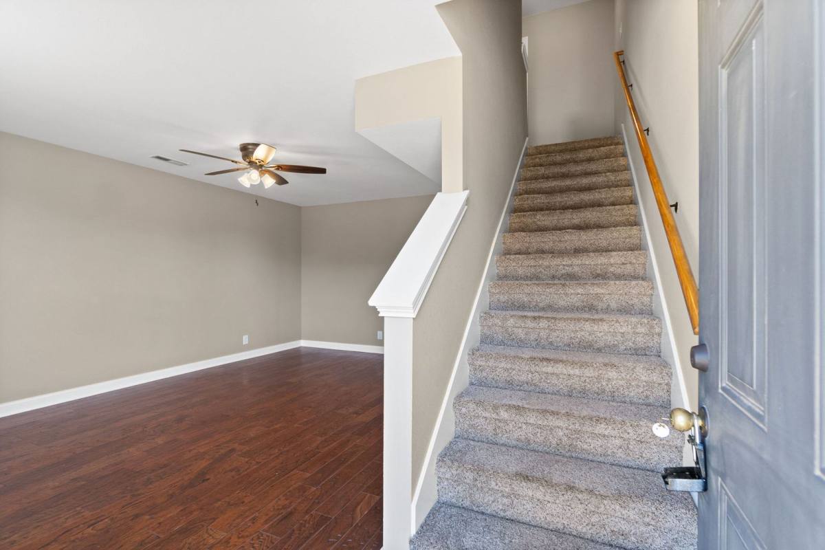 Apartment for rent at 1805 Beckett Dr, Clarksville, TN 37042