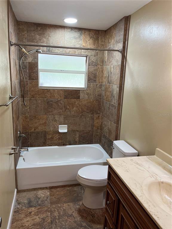 Apartment for rent at 5412 Harbor Rd, Bradenton, FL 34209