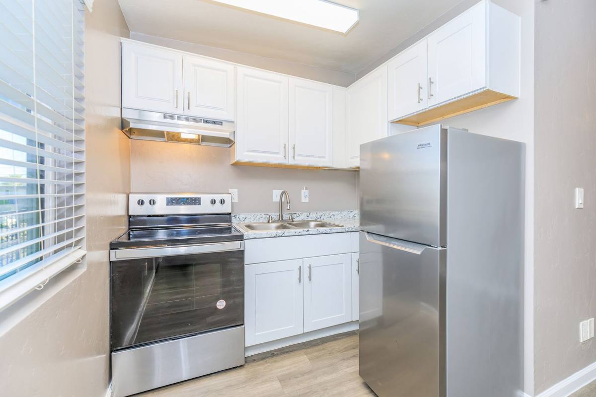 Apartment for rent at 4250 E 29th St, Tucson, AZ 85711