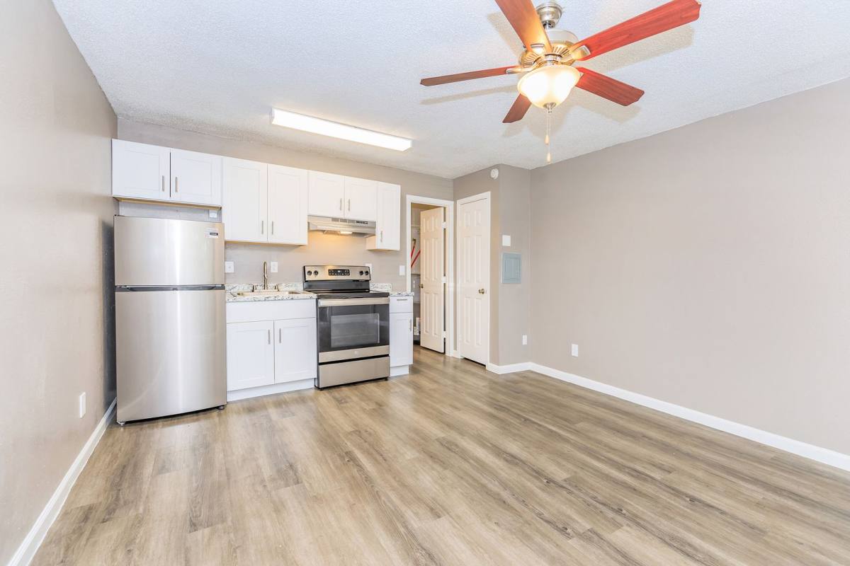 Apartment for rent at 4250 E 29th St, Tucson, AZ 85711