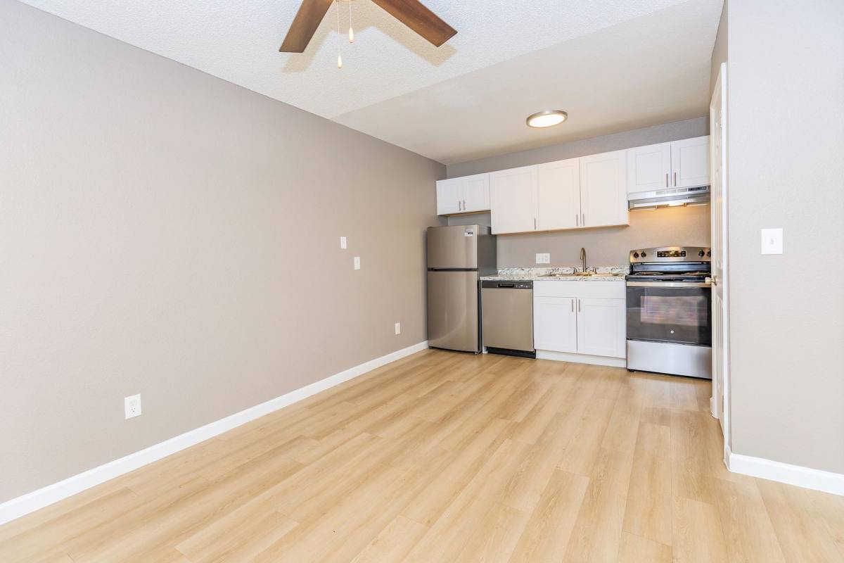 Apartment for rent at 4250 E 29th St, Tucson, AZ 85711